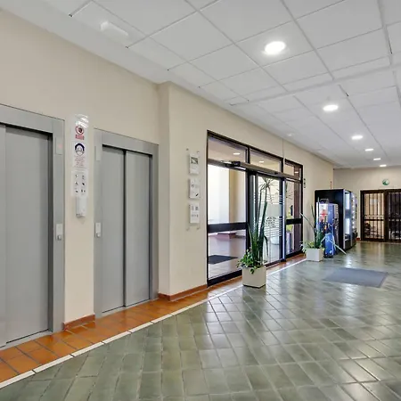 アパート Lovely 1 Bedroom Communal Heated Pool ロスクリスティアーノス