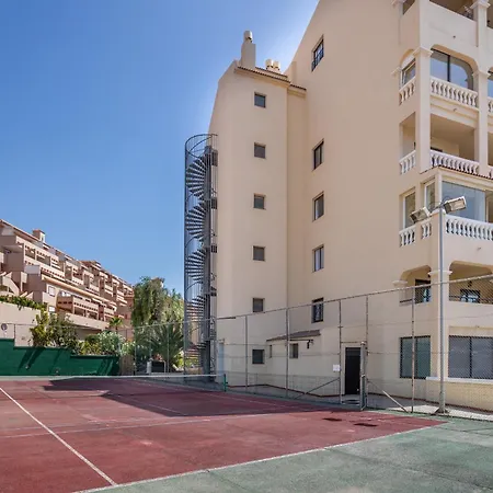 Apartamento Lovely 1 Bedroom Communal Heated Pool *
