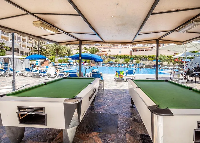 Apartment Lovely 1 Bedroom Communal Heated Pool Los Cristianos (Tenerife)