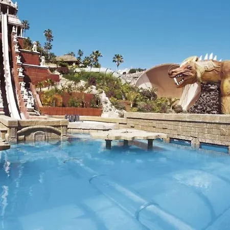 Lovely 1 Bedroom Communal Heated Pool Apartment Los Cristianos (Tenerife)