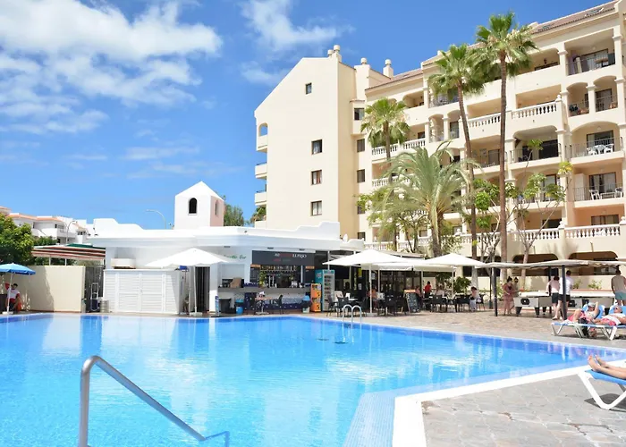 Lovely 1 Bedroom Communal Heated Pool Apartment Los Cristianos (Tenerife)