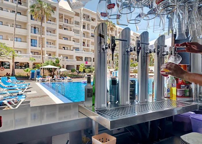 Lovely 1 Bedroom Communal Heated Pool * Los Cristianos (Tenerife)